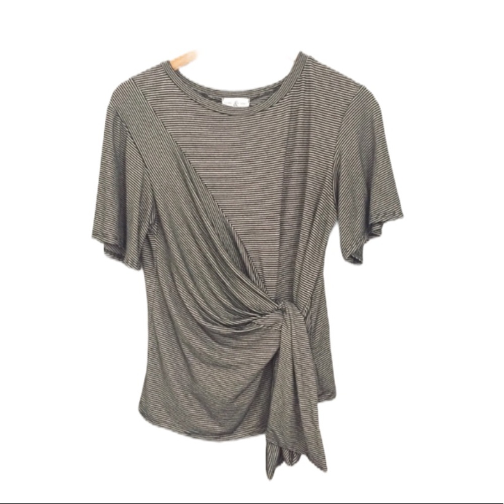 COPY - 🌻 Thyme & Honey Striped Tie Front Top Size…